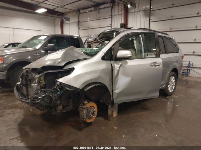 5TDDK3DC1FS097815 Toyota Sienna Limited Premium 7 Passenger