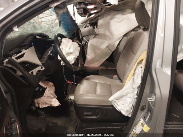 5TDDK3DC1FS097815 Toyota Sienna Limited Premium 7 Passenger