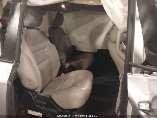 5TDDK3DC1FS097815 Toyota Sienna Limited Premium 7 Passenger