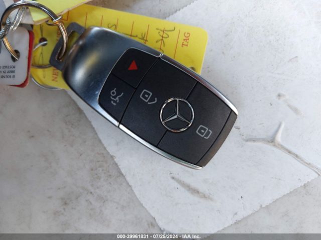 W1N4N4HB8NJ326039 Mercedes-Benz Gla 250 4matic