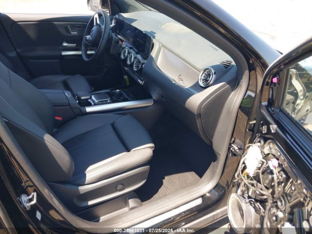 W1N4N4HB8NJ326039 Mercedes-Benz Gla 250 4matic