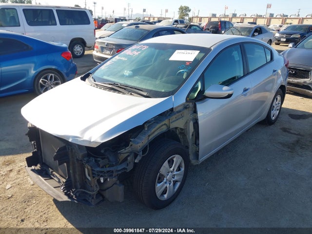 KIA FORTE LX 2017 3KPFK4A74HE075200 Image 2