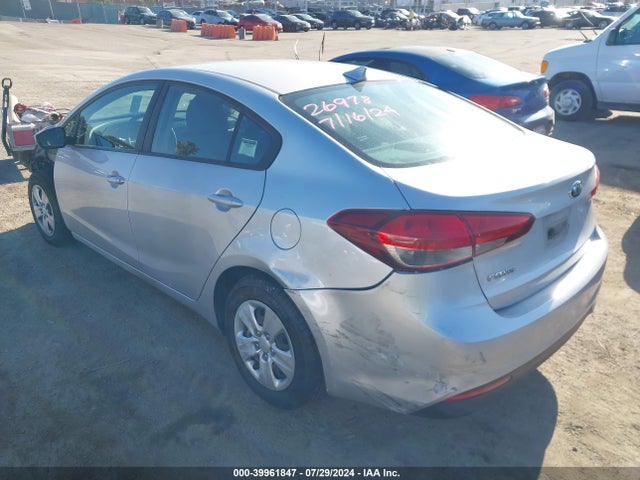 KIA FORTE LX 2017 3KPFK4A74HE075200 Image 3