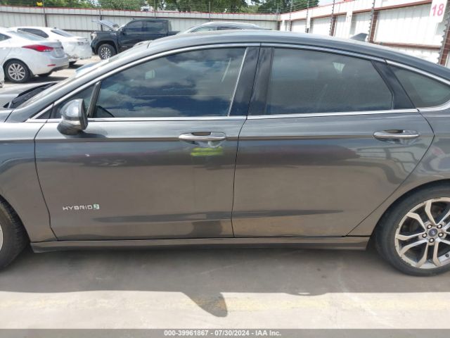3FA6P0RU5KR106125 Ford Fusion Hybrid Titanium