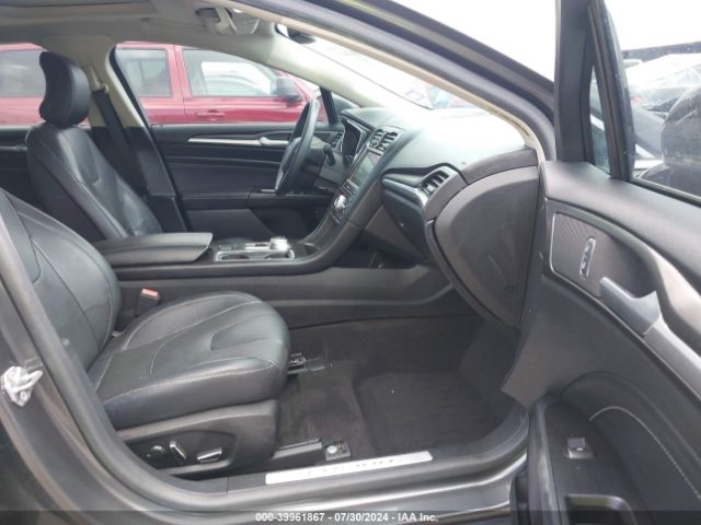 3FA6P0RU5KR106125 Ford Fusion Hybrid Titanium