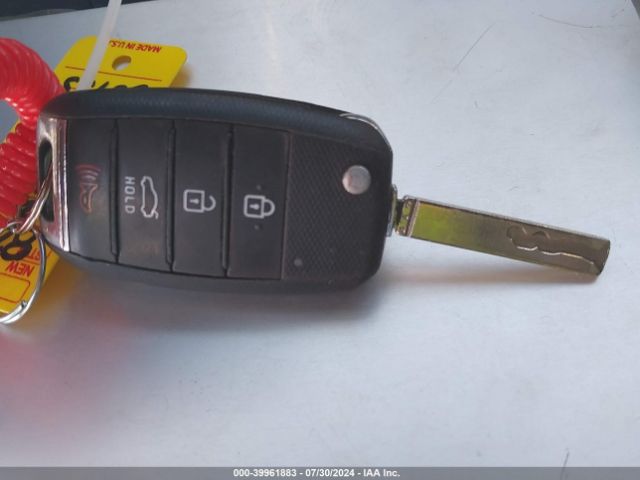 5XXGT4L37JG205155 KIA Optima Lx