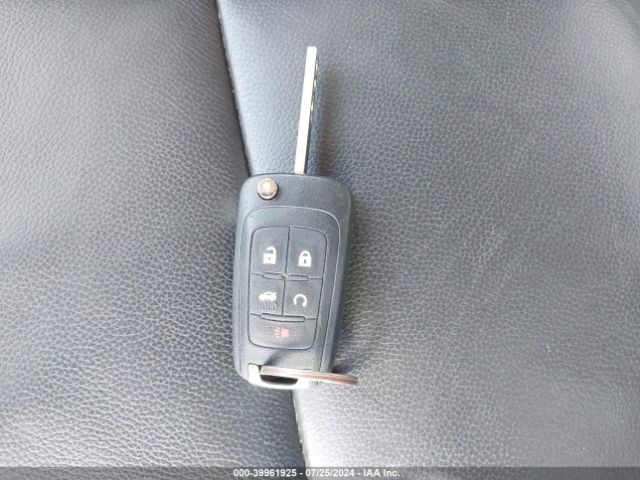 1G11D5SL1FF237673 Chevrolet MALIBU 2LT