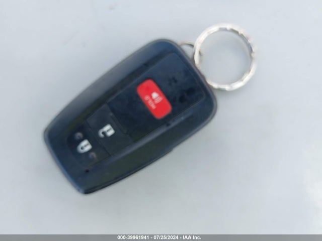 Toyota Rav4 Xle 2020 JTMW1RFV6LJ020458 Image 11