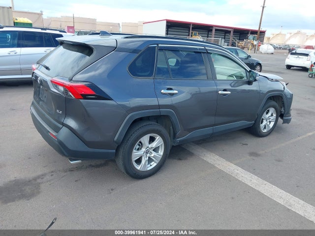 Toyota Rav4 Xle 2020 JTMW1RFV6LJ020458 Image 4