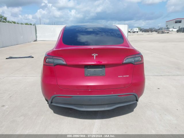 7SAYGDEE2NF370890 Tesla Model Y Long Range Dual Motor All-wheel Drive