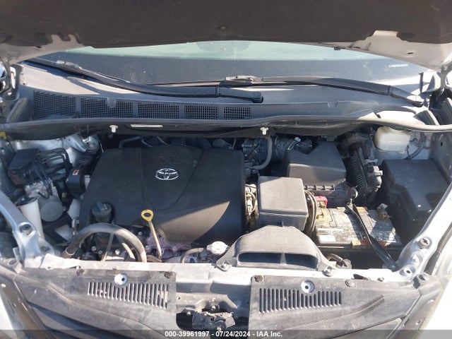 Toyota Sienna Xle 8 Passenger 2017 5TDYZ3DC7HS768050 Image 10