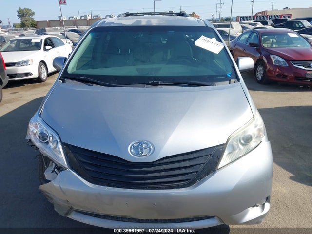 Toyota Sienna Xle 8 Passenger 2017 5TDYZ3DC7HS768050 Image 12