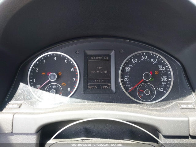 WVGAV3AXXEW572793 Volkswagen TIGUAN S