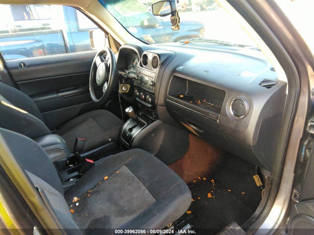 Jeep Patriot Altitude 2014 1C4NJPBAXED894297 Image 5