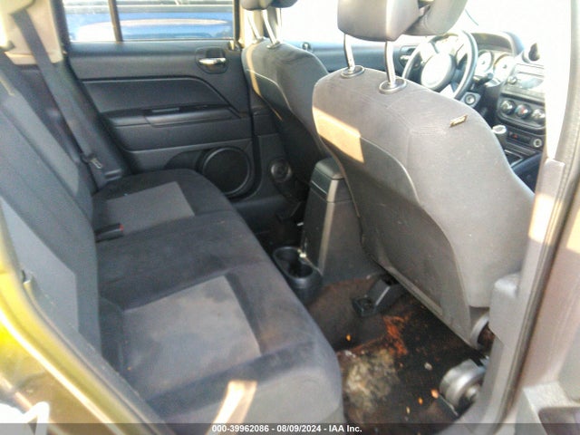 Jeep Patriot Altitude 2014 1C4NJPBAXED894297 Image 8