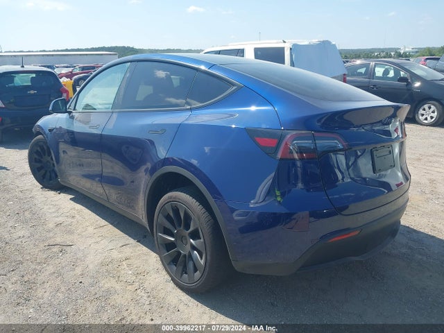 2024 TESLA MODEL Y 7SAYGAEE3RF056797 Photo 2
