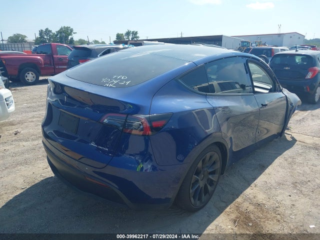 2024 TESLA MODEL Y 7SAYGAEE3RF056797 Photo 3