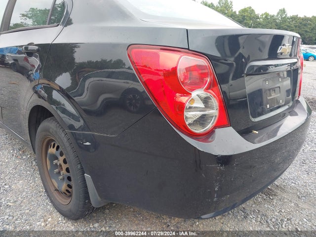 Chevrolet Sonic Ls Auto 2014 1G1JA5SH6E4166632 Image 16
