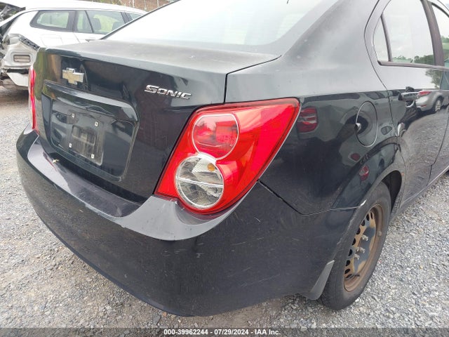 Chevrolet Sonic Ls Auto 2014 1G1JA5SH6E4166632 Image 17