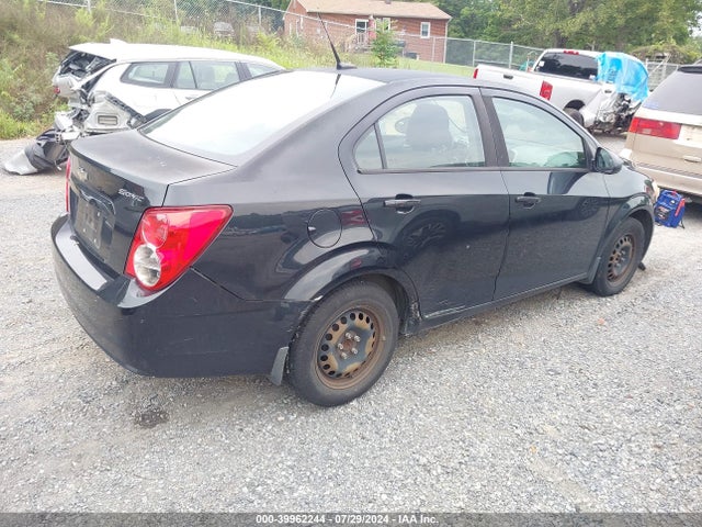 Chevrolet Sonic Ls Auto 2014 1G1JA5SH6E4166632 Image 4