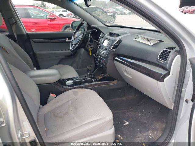 5XYKT3A69EG441678 KIA SORENTO LX
