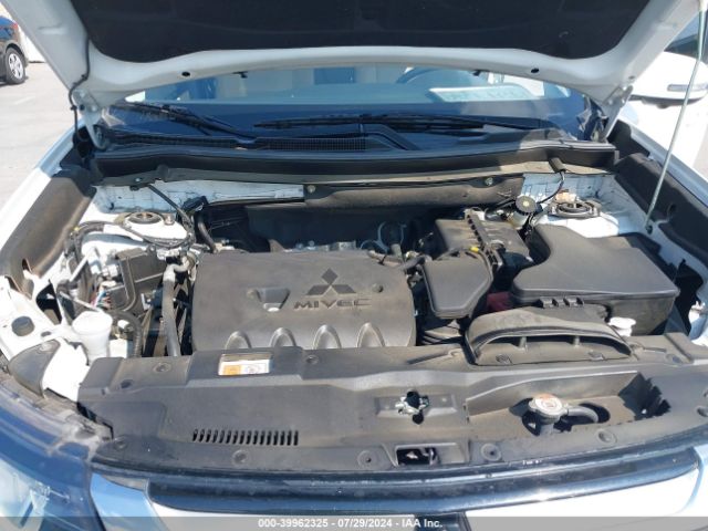 JA4AD3A35JZ009271 Mitsubishi Outlander Sel