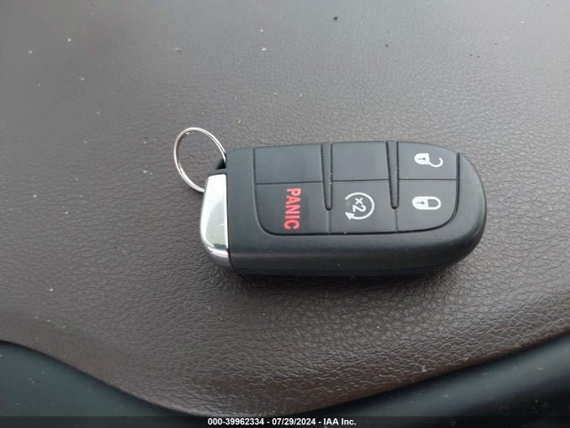 ZACCJBBT0FPB54894 Jeep Renegade Latitude
