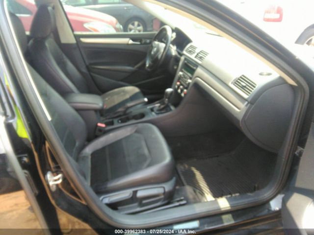 1VWAT7A37FC081600 Volkswagen Passat 1.8t Wolfsburg Edition