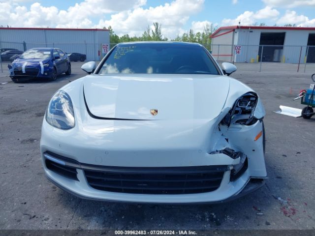 WP0AA2A75JL119123 Porsche PANAMERA 4