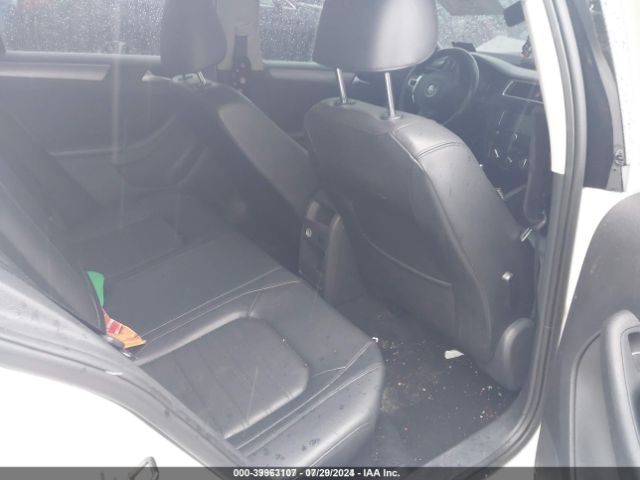 3VWL17AJ2EM390255 Volkswagen Jetta 1.8t Sel