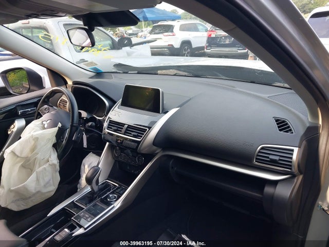 2020 MITSUBISHI ECLIPSE CROSS JA4AT5AA9LZ015168 Photo 4