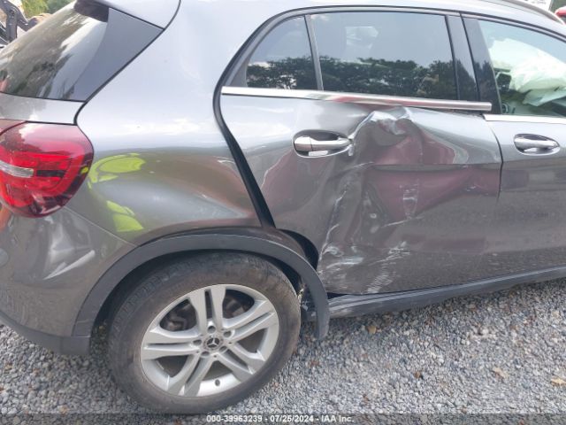 WDCTG4GB5JJ523348 Mercedes-Benz Gla 250 4matic