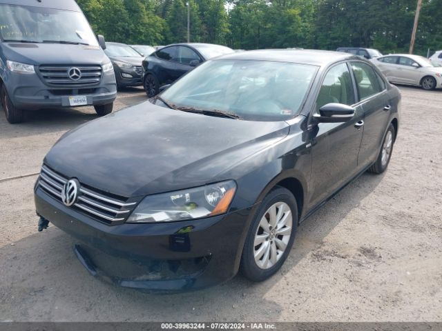 1VWAT7A33EC113389 Volkswagen Passat 1.8t Wolfsburg Edition