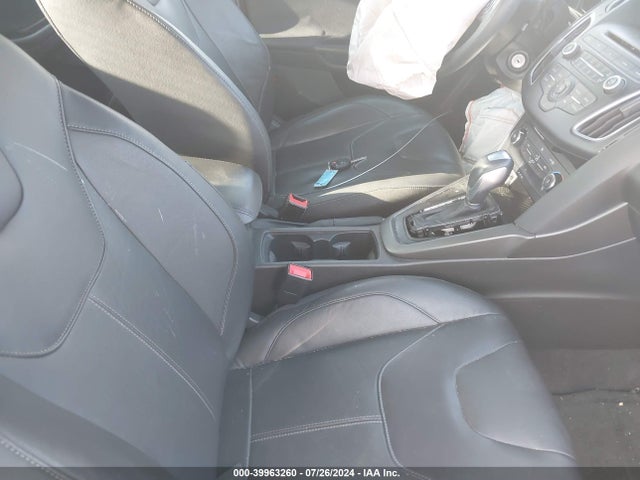 Ford FOCUS SE 2015 1FADP3F25FL311377 Image 5
