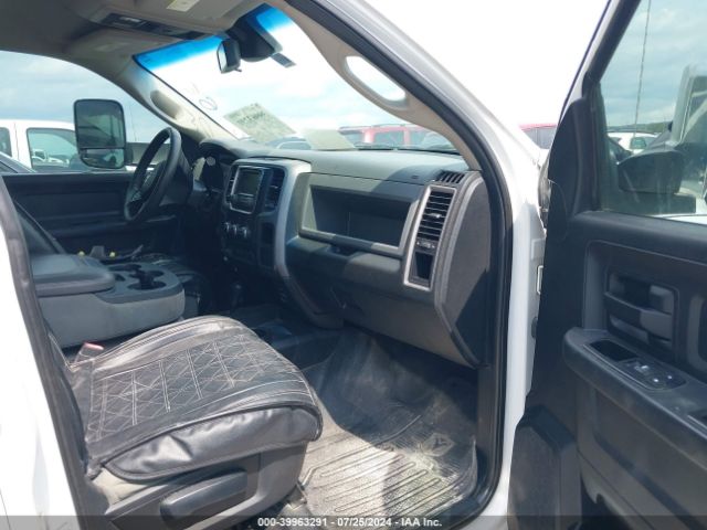 3C6UR5CJ9EG225570 RAM 2500 Tradesman