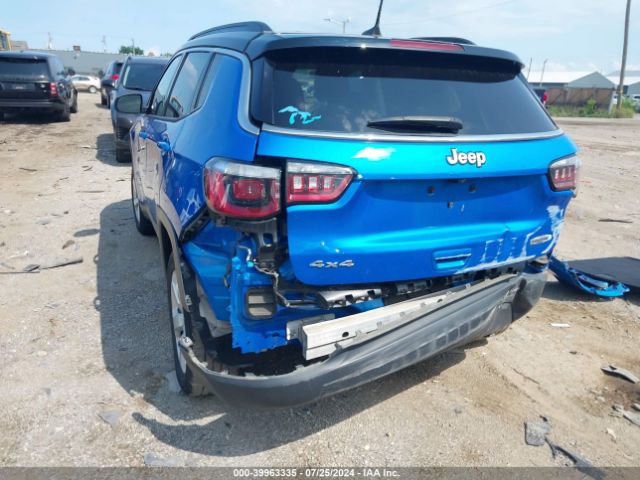 3C4NJDBB1JT456814 Jeep Compass Latitude 4x4