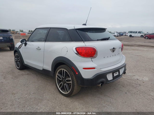 2015 MINI PACEMAN WMWSS5C58FWT84538 Photo 2