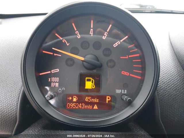 2015 MINI PACEMAN WMWSS5C58FWT84538 Photo 6