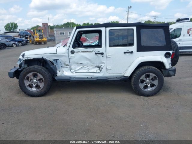 1C4BJWEG9GL182790 Jeep Wrangler Unlimited Sahara
