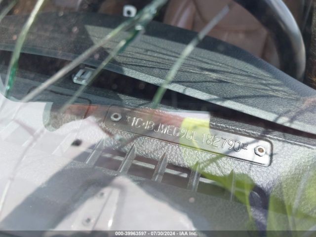 1C4BJWEG9GL182790 Jeep Wrangler Unlimited Sahara
