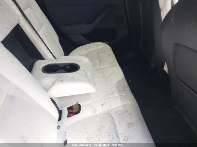 2024 TESLA MODEL Y 7SAYGDEE3RF992226 Photo 7