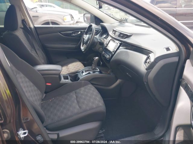 JN1BJ1CR5HW102900 Nissan Rogue Sport Sv