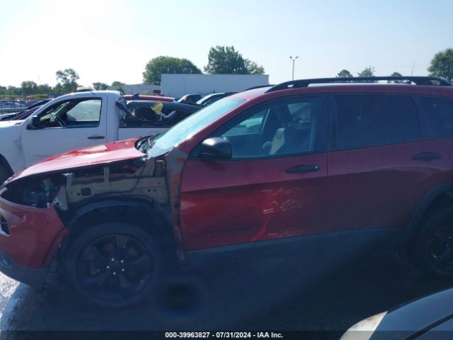 1C4PJLAB2HW561533 Jeep Cherokee Altitude Fwd