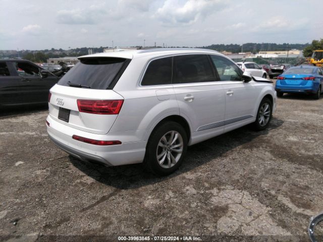 WA1AAAF78KD011331 Audi Q7 55 Premium/55 Se Premium