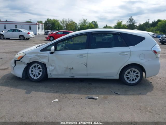 JTDZN3EU8E3316158 Toyota Prius V Three