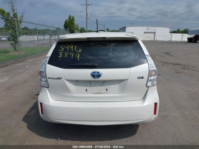 JTDZN3EU8E3316158 Toyota Prius V Three