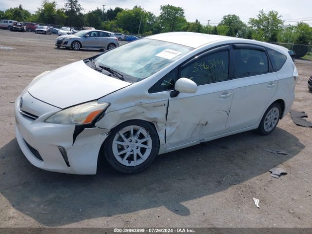 JTDZN3EU8E3316158 Toyota Prius V Three
