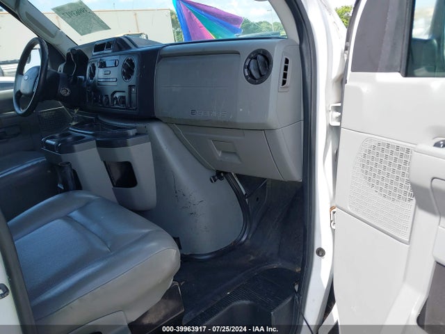 Ford E-250 Commercial 2014 1FTNE2EL1EDA49813 Image 5