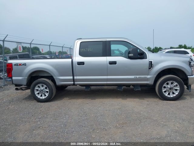 1FT7W2BT8NEG42556 Ford F-250 Xlt