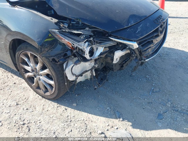 JM1BM1M33E1118469 Mazda Mazda3 S Grand Touring